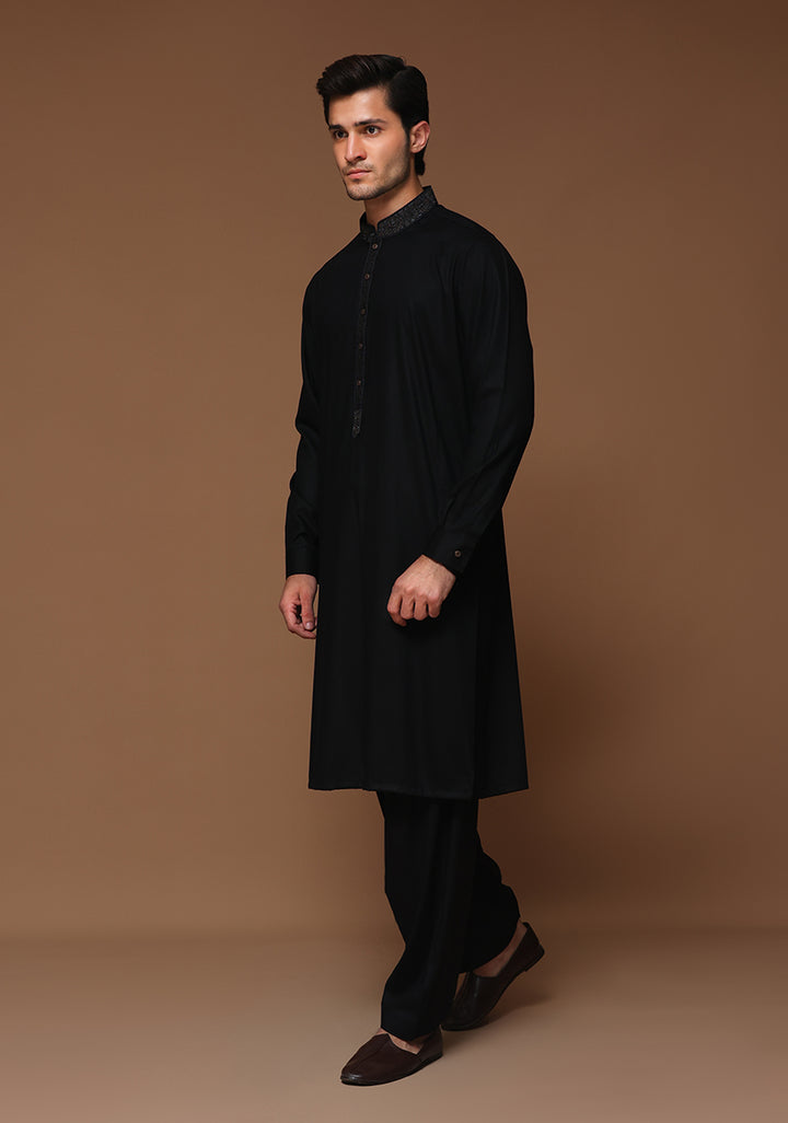 Ayuthia Tap Shoe Slim Fit Embroidered Suit