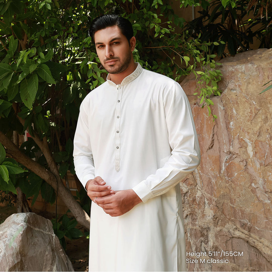 Classic Fit Emb Band Collar Suit