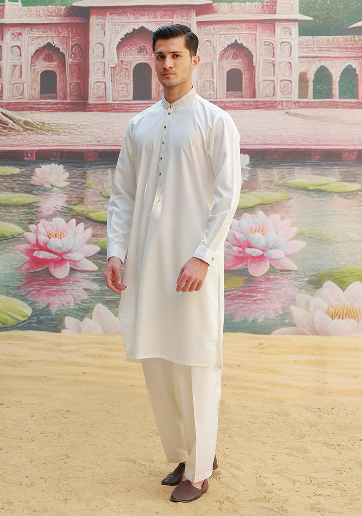 Poly Viscose Vanilla Ice  Classic Fit Embroidered Suit