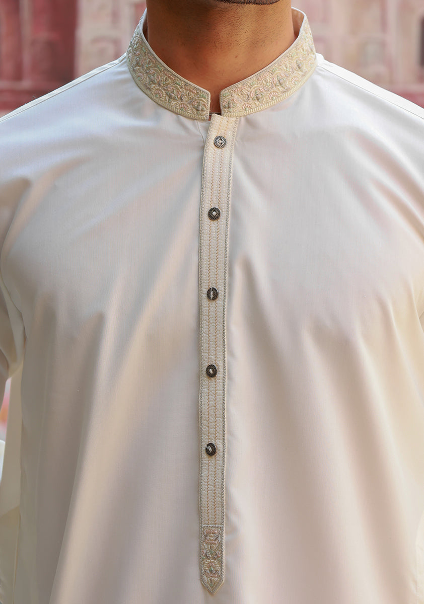 Poly Viscose Vanilla Ice  Classic Fit Embroidered Suit