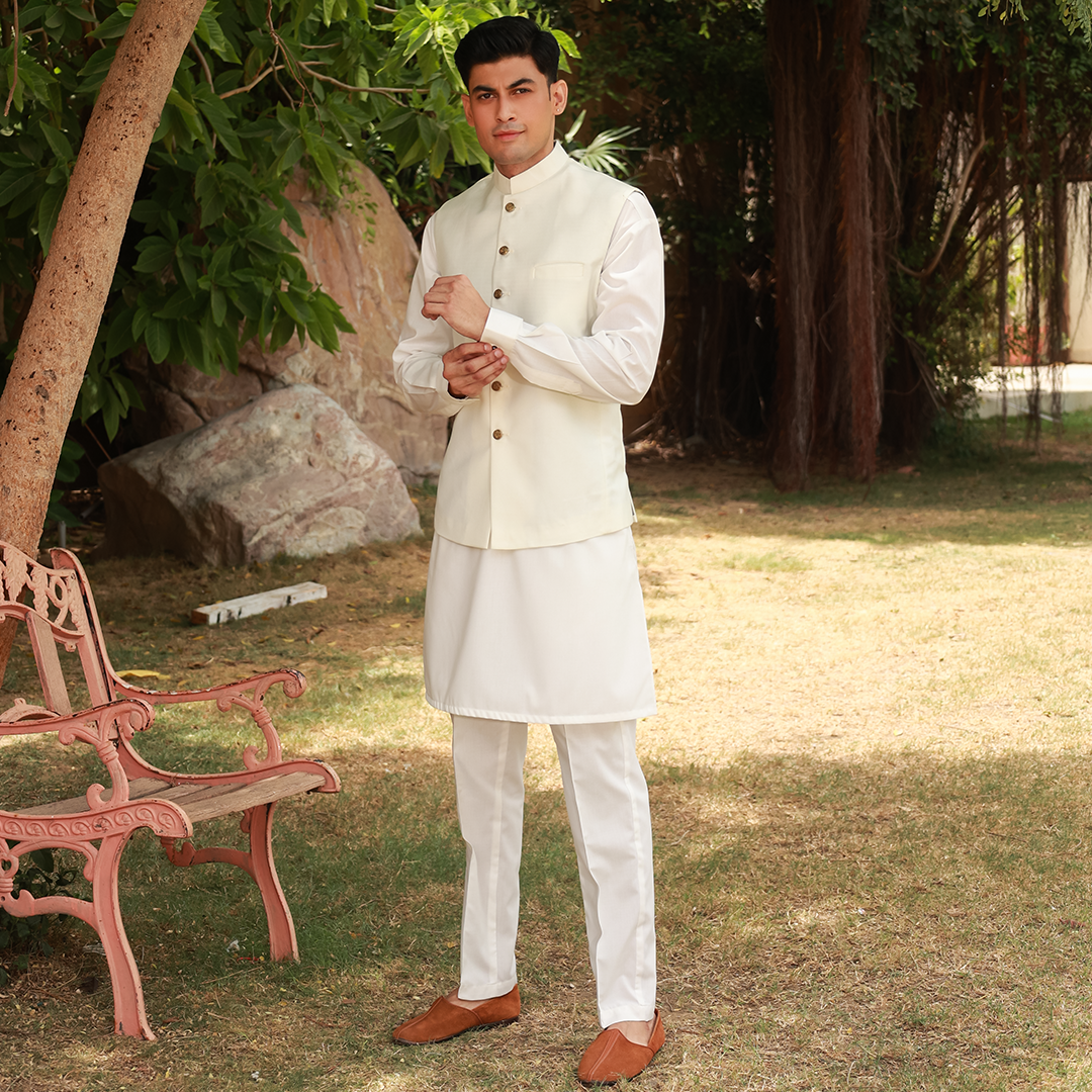 Classic Suiting Vanilla Ice Traditional Waistcoat
