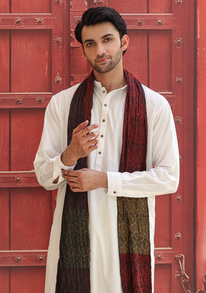 Jamawar Haute Red Stole