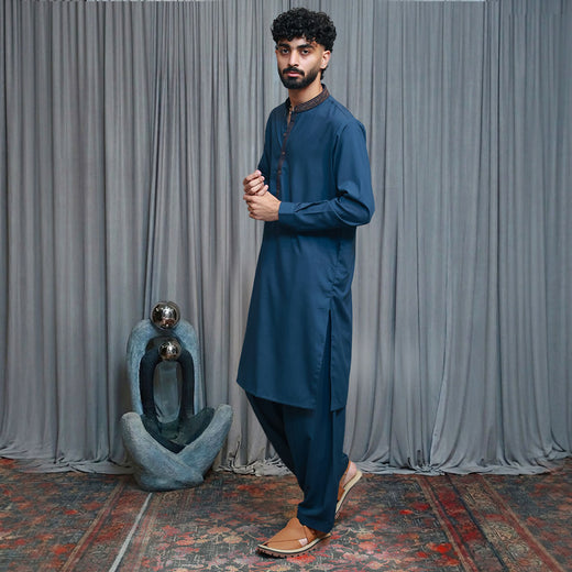 Classic Fit Emb Band Collar Suit