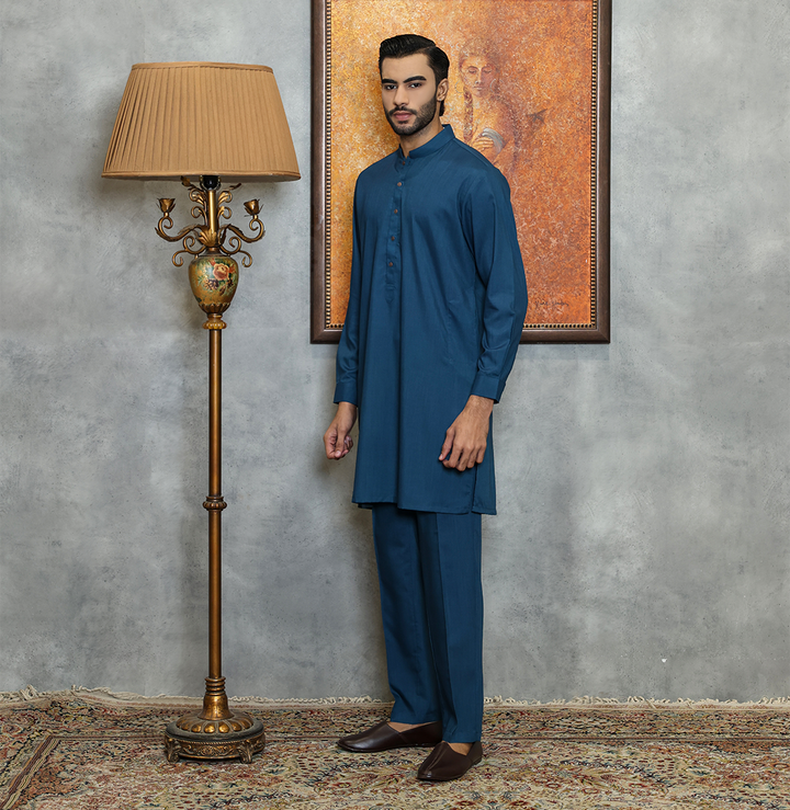 Poly Viscose Reflecting Pond Slim  Fit Suit