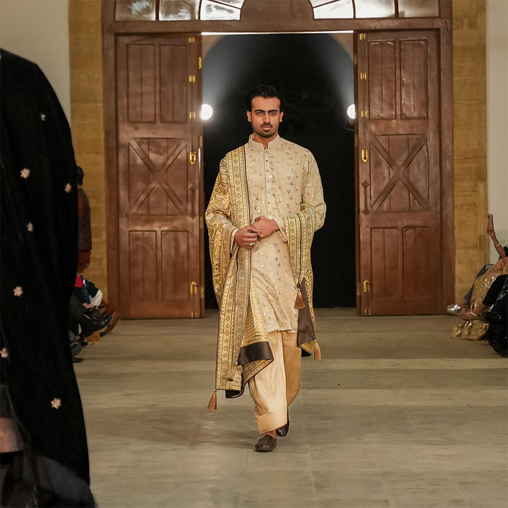 Premium Jamawar Sherwani Paired with chiffon Embroidered Shawl