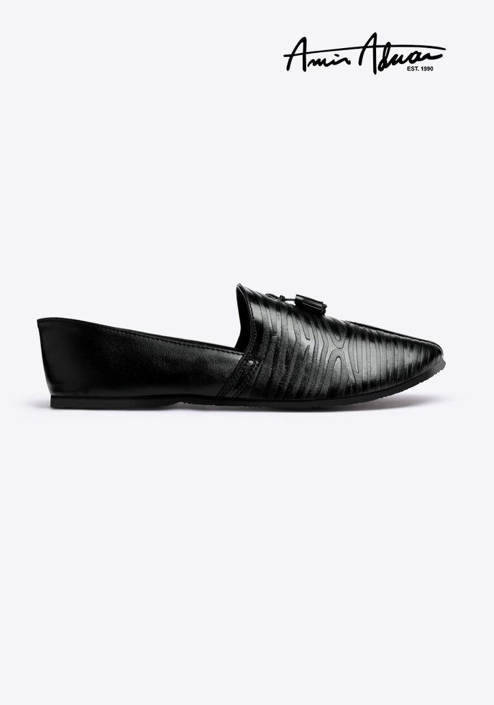 Basic Leather Pirate Black  Cut Shoes